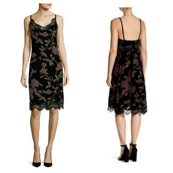 Max Studio Dresses & Skirts - Max Studio Devere`Burned out Velvet Dres